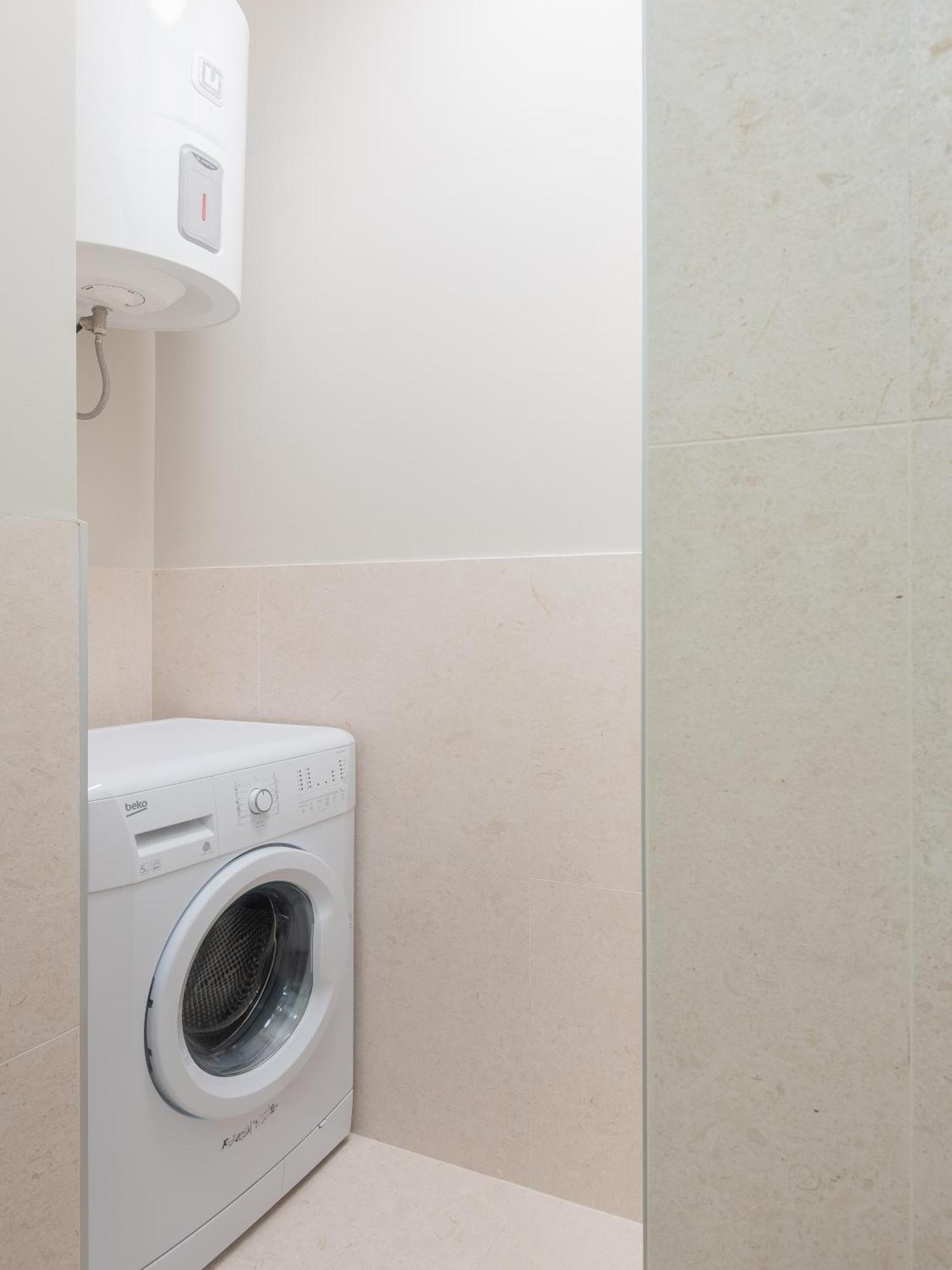 Indigo - Brand New Studio Apartment Split Luaran gambar